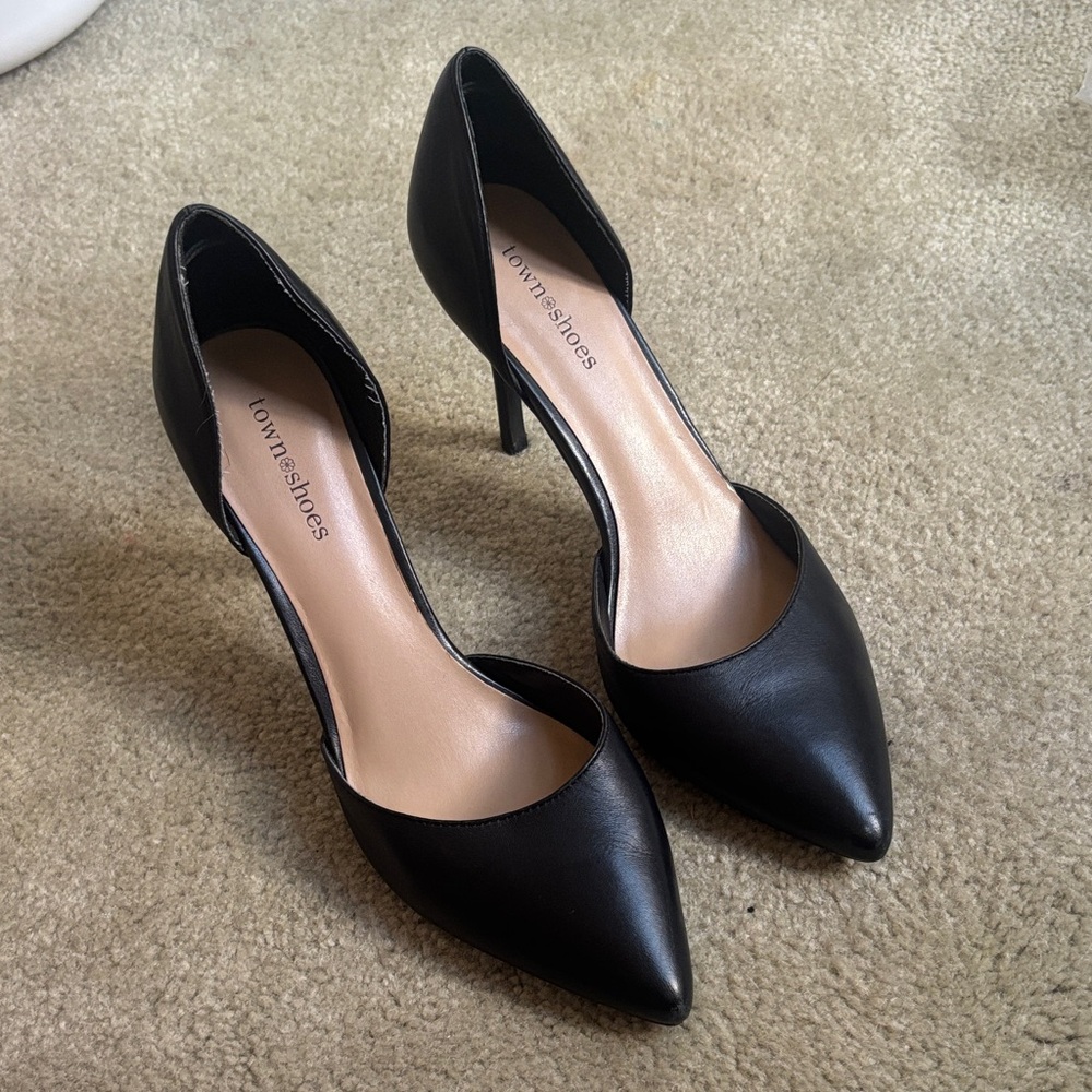Town Shoes Classic Black Heels